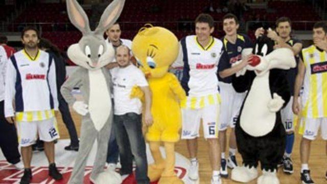 Bugs Bunny ve Tweety Abdi İpekçi'de