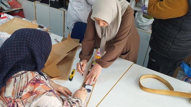 Ürüne dönüştürüp satıyor, para kazanıyorlar... Satacak yerler bile onlar için bulunuyor! Kadınlara yeni gelir kapısı oldu