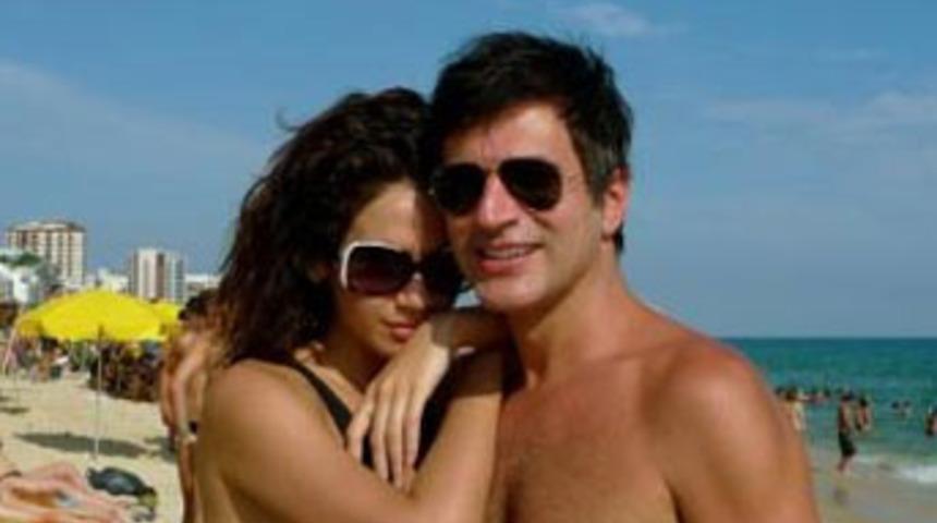 Teoman'ın k&uuml;&ccedil;&uuml;k kadını