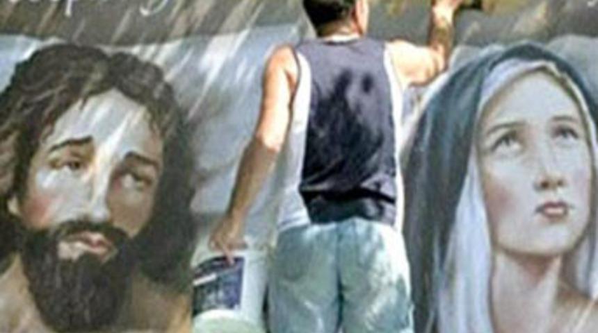 &Ccedil;ıplak Meryem Ana Katolikleri ayağa kaldırdı