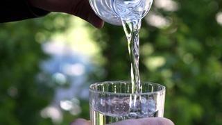 Güne su içerek başlayıp günü su içerek bitirmenin mucizevi faydası! Uzman isim koruyucu parolayı açıkladı 'Hastalarımın hepsine öneriyorum'