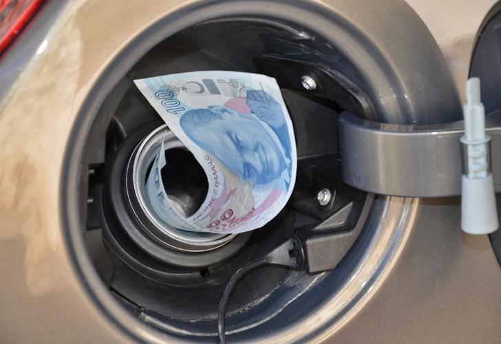MOTORİNE ZAM SON DAKİKA: Akaryakıt fiyatlarına ayar! 1 lira 15 kuruş zam sonrası 41 lirayı aştı: Tarihinde ilk kez… (20 Ocak Cumartesi benzin, mazot, otogaz fiyatları)