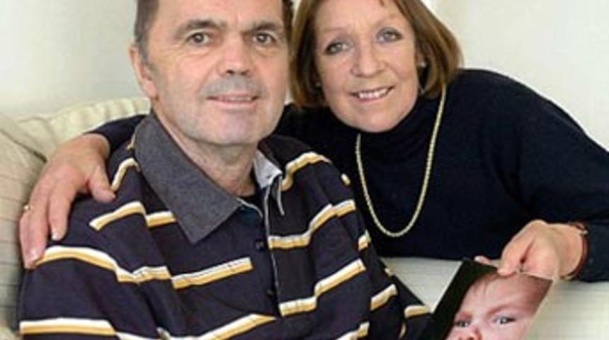 Bir c&uuml;mleyle komadan &ccedil;ıktı!