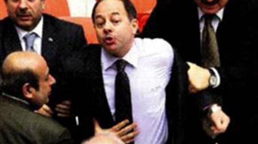 Kavga kayıtlara b&ouml;yle ge&ccedil;ti