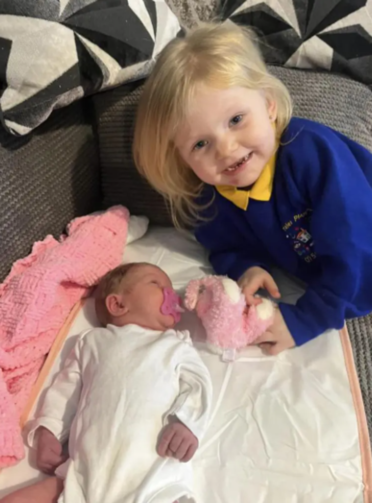 Hastanenin dışındaki otoparkta doğum yaptı! Doğum hikayesini anlatınca sosyal medyada gündem oldu... "Kızımı alışılmadık bir yerde doğurdum" G2