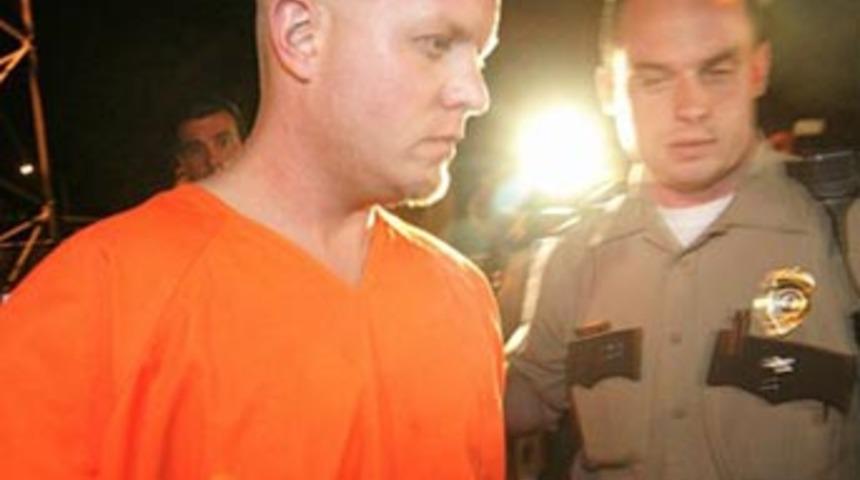 Metresi i&ccedil;in karısı ve &ccedil;ocuklarını &ouml;ld&uuml;rd&uuml;!