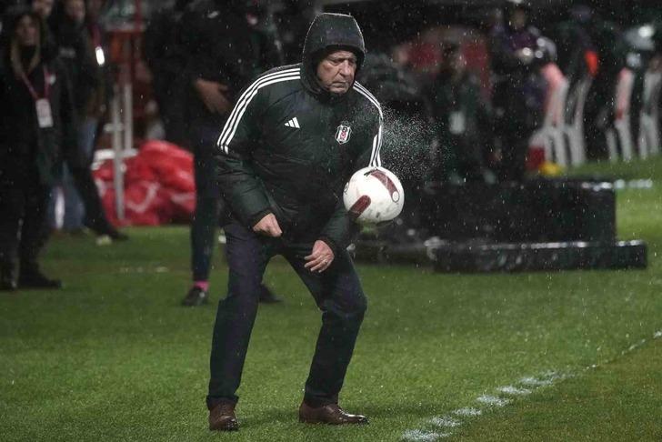 Beşiktaş Pendik'te dağıldı, Fernando Santos ilk mağlubiyetini tattı! Siyah-Beyazlılar rakibine 4-0 mağlup oldu G4