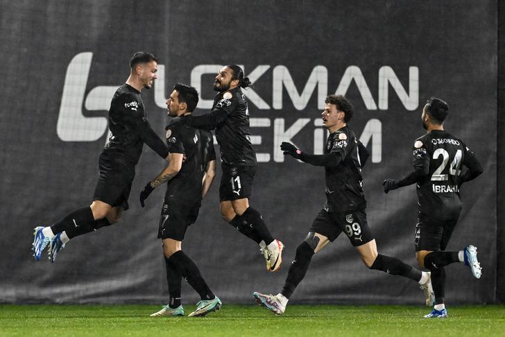 Beşiktaş Pendik'te dağıldı, Fernando Santos ilk mağlubiyetini tattı! Siyah-Beyazlılar rakibine 4-0 mağlup oldu G3