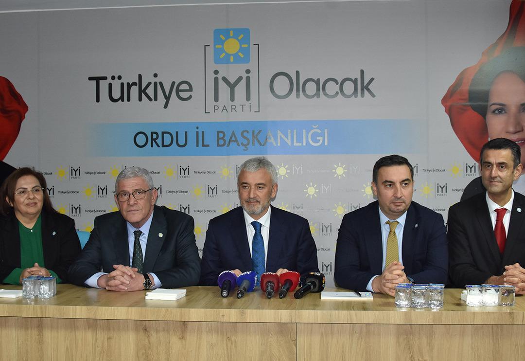 AK Parti'den istifa etmişti! Enver Yılmaz İYİ Parti'ye katıldı, o ilden aday g&ouml;sterildi