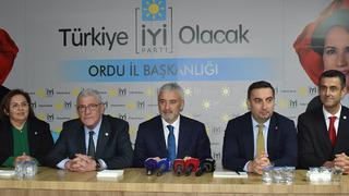 AK Parti'den istifa etmişti! Enver Yılmaz İYİ Parti'ye katıldı, o ilden aday gösterildi