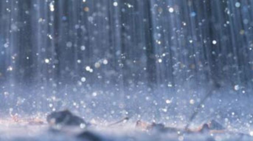 Yağışlar s&uuml;r&uuml;yor, sıcaklık artıyor