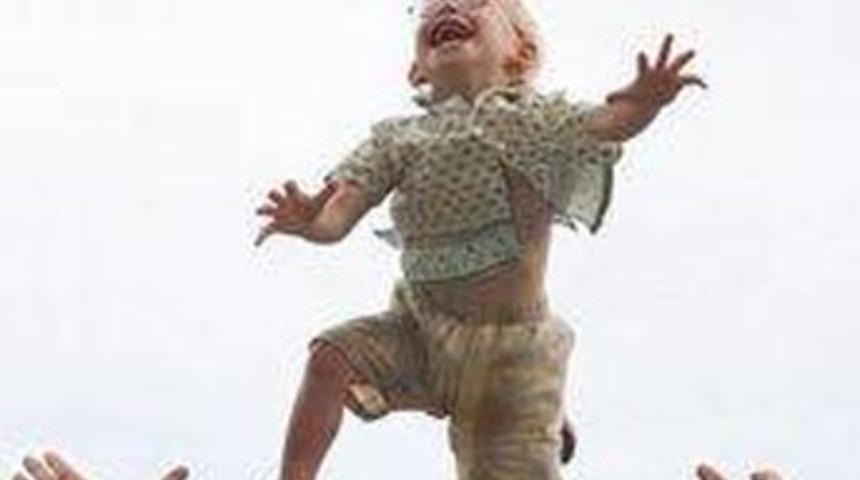 &Ccedil;ocuğunuzu g&uuml;nde 10 kez zıplatın