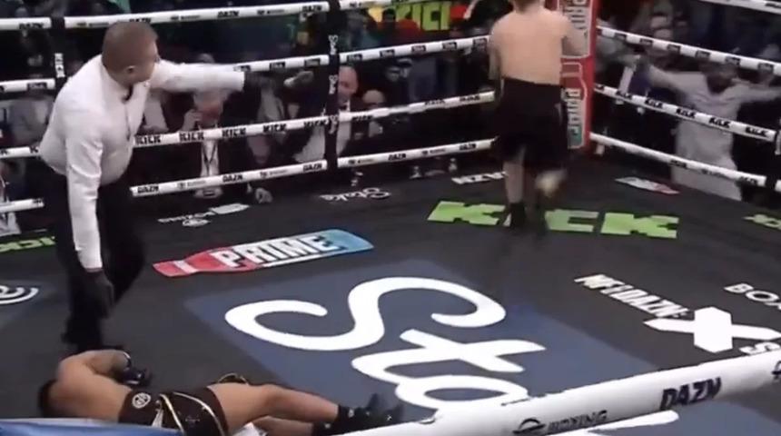 Fenomenlerin boks sevdası faciaya dönüşüyordu! Yerde titremeye başlayınca salon buz kesti