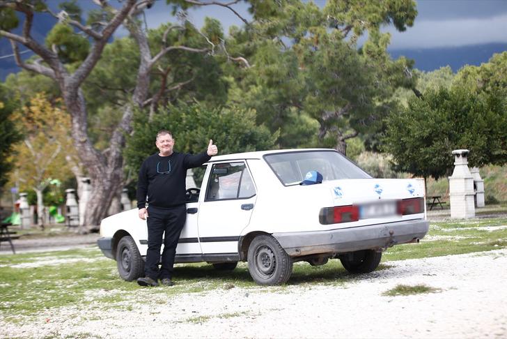 23 yıldır Antalya'da yaşıyor! Alman Matthias'ın "Şahin" aşkı: "Her yere gidiyor, 10 numara araba" G4