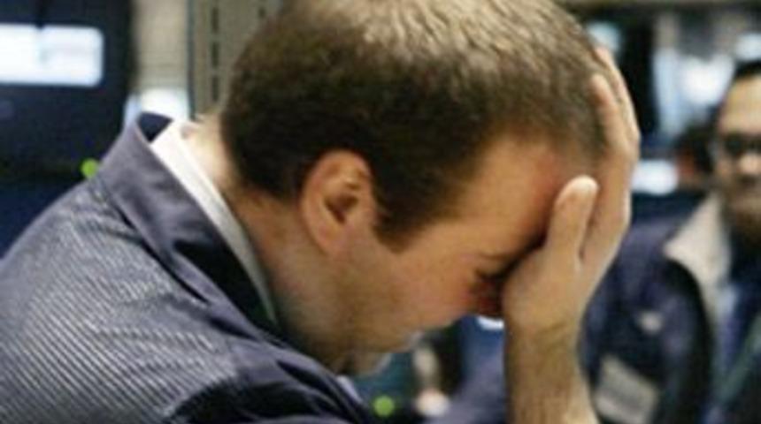 Borsa &ccedil;akıldı, dolar fırladı