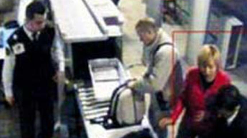 Bankayı soydu ka&ccedil;arken mektup bıraktı