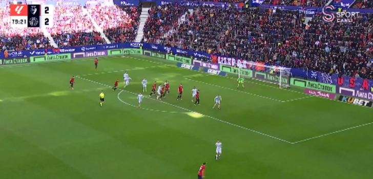 İspanya'da futbol tarihinin en ilginç golü atılmış olabilir! 1 saat içinde dünya çapında milyonlarca kez izlendi G5