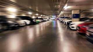 Laleli'deki bir otoparkın saatlik ücretleri dudak uçuklattı! 