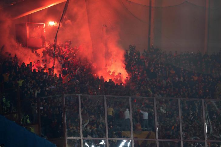 Galatasaray fırsat tepmedi, zirve yarışı kızıştı! Sarı-Kırmızılar Trabzonspor'u deplasmanda 5-1 mağlup etti G4