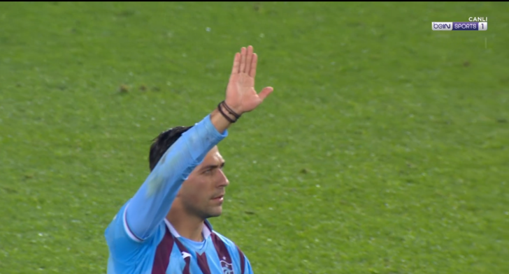 SON DAKİKA: Trabzonspor-Galatasaray maçının ardından kameraların karşısına geçen Bakasetas, takımdan ayrıldığını açıkladı! G3