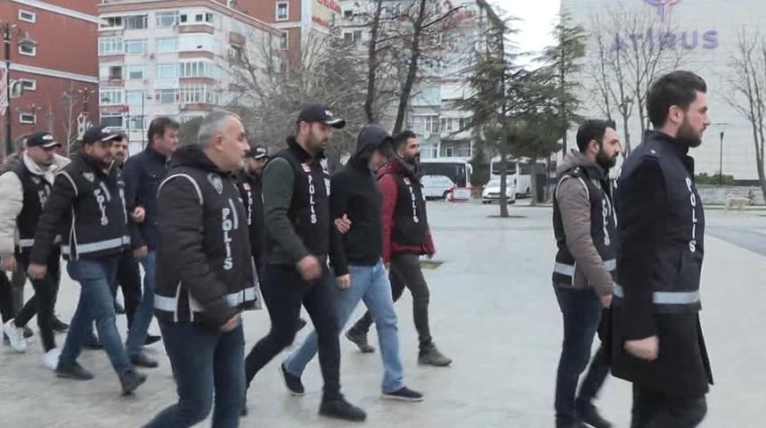 Büyükçekmece Belediyesi'ne yapılan operasyonda 8 kişi tutuklandı