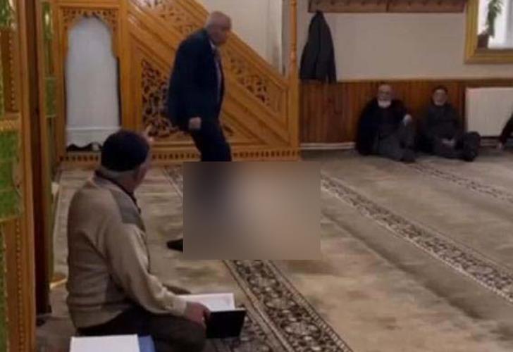 Görüntüler sosyal medyada tepkiye yol açtı! Kur'an-ı Kerim'i 3 kez öptükten sonra ayağı ile bastı: Valilik'ten açıklama