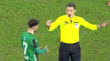 Türkiye'de görülen en ilginç kırmızı kart olabilir! Gençlerbirliği Sakaryaspor maçında tartışma yaratan karar