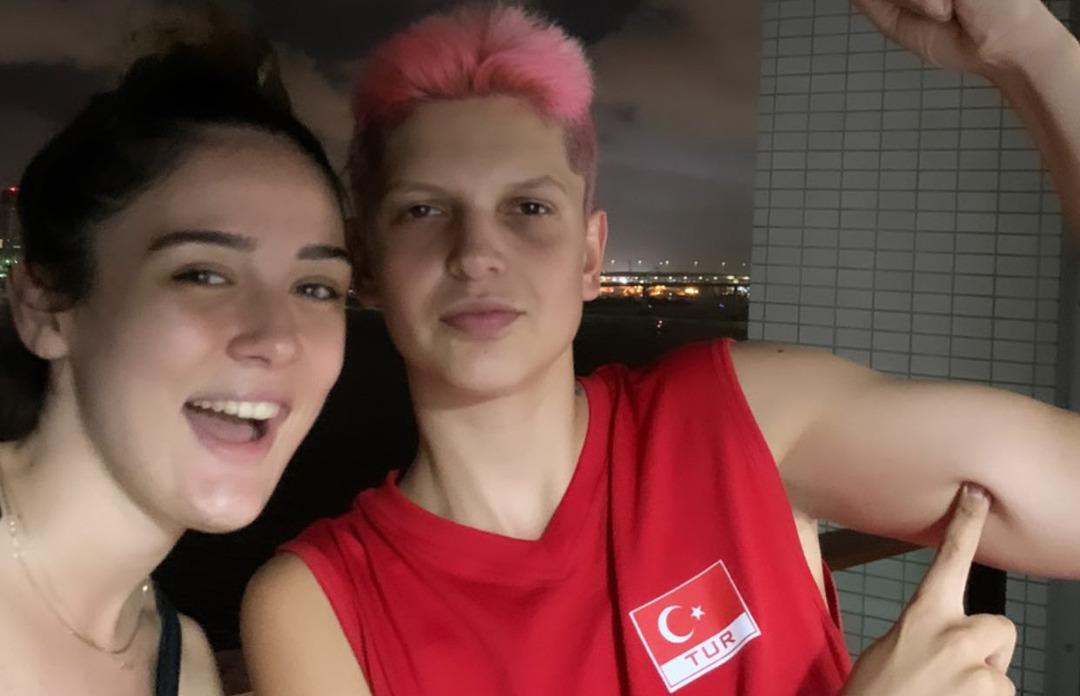 Ebrar Karakurt doğum g&uuml;n&uuml;nde Joker oldu! "&Ccedil;ok karizmatik be"