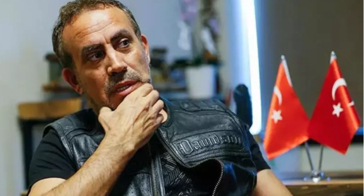 Haluk Levent ve Hasan Can Kaya sözünü tutmuştu! Çadırda kalan şehit ailesine tapu verilmişti! O sorulara mütevazi yanıt: "Saygı gösterelim" G3
