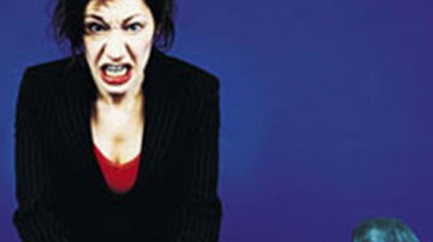 Bu 12 Kadından Kork!