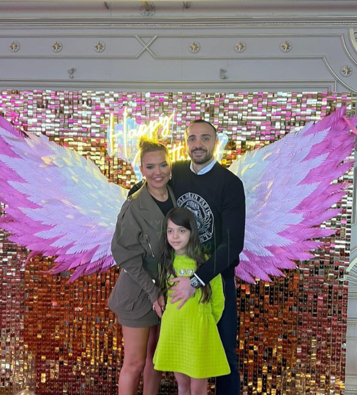 Eşi Okan Kurt'un vücudunu paylaşan Demet Akalın "Kocam demir gibi" yazdı! Üstsüz hali gündem oldu G1