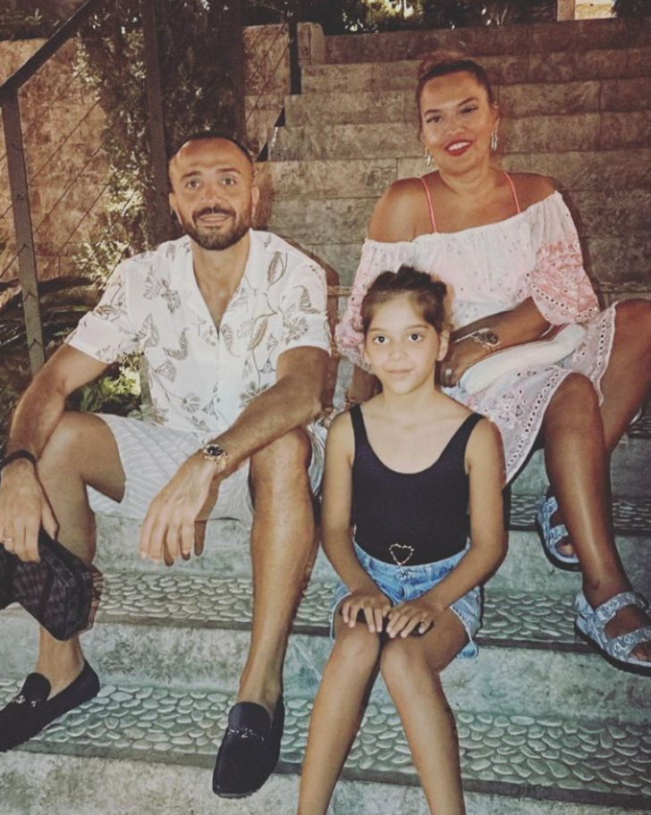 Eşi Okan Kurt'un vücudunu paylaşan Demet Akalın "Kocam demir gibi" yazdı! Üstsüz hali gündem oldu G2