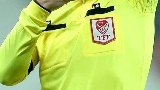 Türk hakemlerinin bahis şikesi yaptığı iddiasıyla soruşturma açılıyor! Olay yaratan maçtan ilk görüntüler geldi...