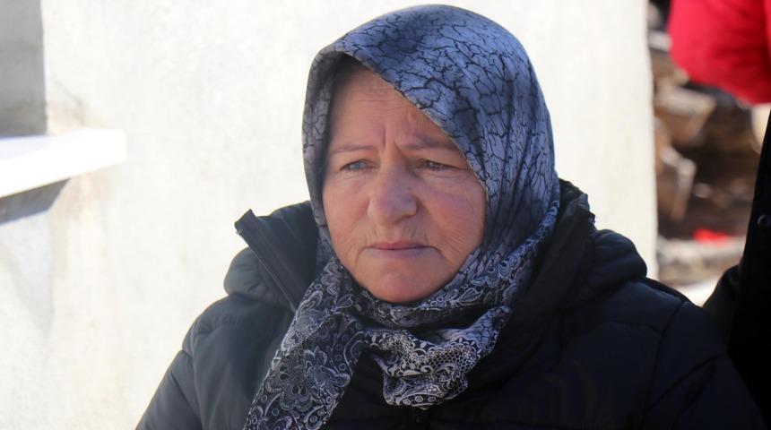 Evini o halde görünce gözyaşlarına boğuldu! 'Her şeyimiz içerideydi'