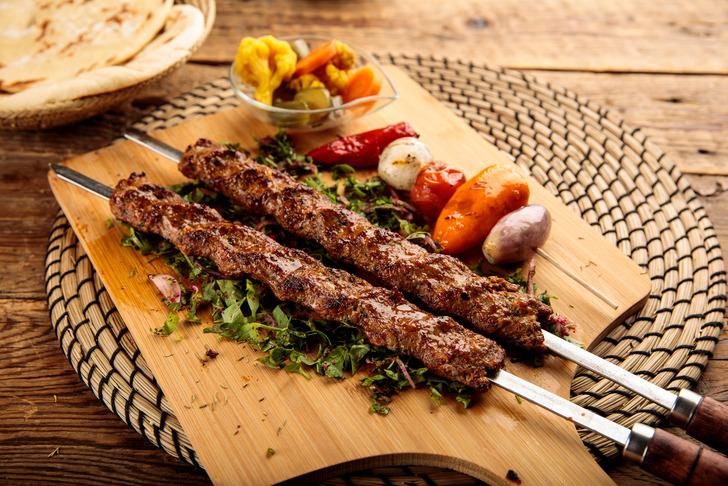 Evde Adana kebap tarifi: Evde Adana kebabı nasıl yapılır?