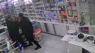 Nöbetçi eczanede bıçaklı saldırı! Yaralamaya yönelik değil adam öldürmeye yönelik gibi