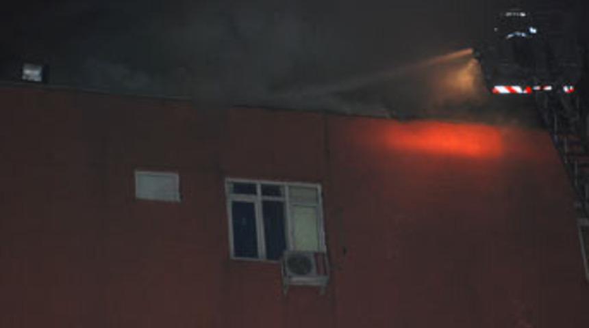 Hastanede korkutan yangın