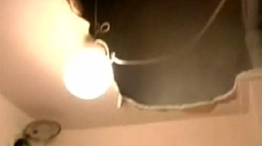 G&uuml;venlik kamerasını bile &ccedil;aldılar!