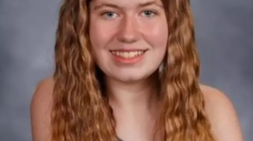 Zorla cinsel ilişkiye girdiği yatağın altında mahsur kaldı! Ücra dehşet kulübesinde 3 ay: Sapık katil ailesini gözlerinin önünde katletti