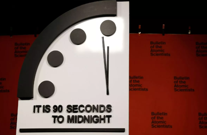 Kıyamet Günü Saati (Doomsday Clock) güncellenmesinden önce 'Yaşayan Nostradamus' Athos Salome'un kehaneti gündem oldu... "Daha karanlık bir gelecek" G3