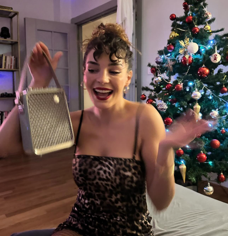 Ünlü oyuncu Ebru Şahin'in hamile olduğu iddia edilmişti! Oyuncu hamilelik iddialarına son noktayı koydu G5