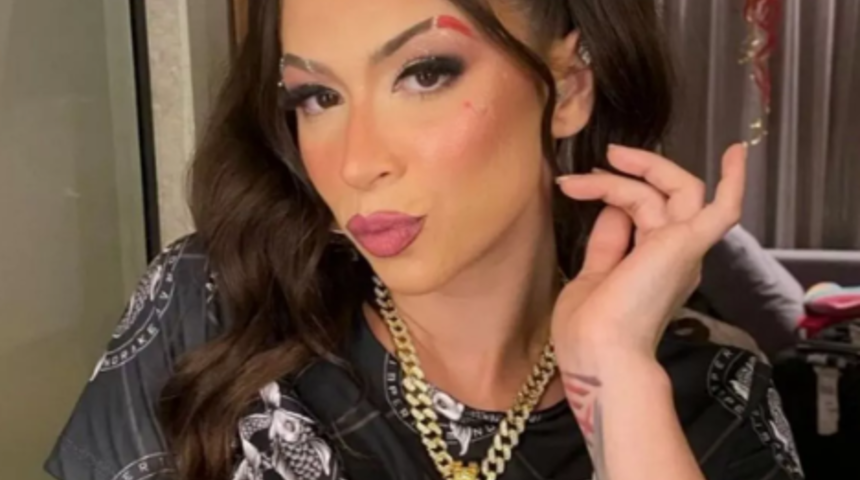 Müstehcen hareketlerine Instagram bile dayanamadı! Sansasyon kraliçesi MC Pipokinha'nın sosyal medya hesabı kapatıldı