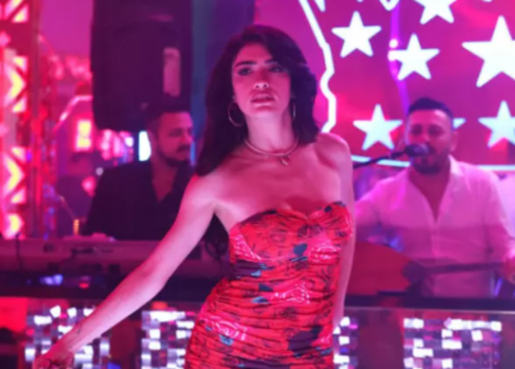 Pavyon nasıl bir yer? Dilber'in dansı fitili ateşledi, yapımcı Enver Arcak her detayı anlattı: Tarla sattıran 'Şentepe usulü' dans... Sosyalleşme ve flörtleşme G1