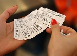  Tüketicilerden şikayet üstüne şikayet yağdı! İndirimli etiketlerde, büyük punto oyunu