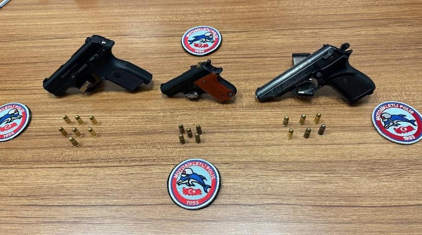 Yalova’da polis uygulamalarında 6 tabanca yakalandı