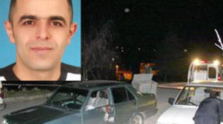 Eşinin g&ouml;zleri &ouml;n&uuml;nde &ouml;ld&uuml;rd&uuml;ler