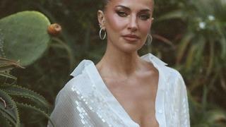 Burcu Esmersoy boks yaptığı anları sosyal medya hesabından paylaştı! Paylaşımında giydiği taytı dikkat çekti