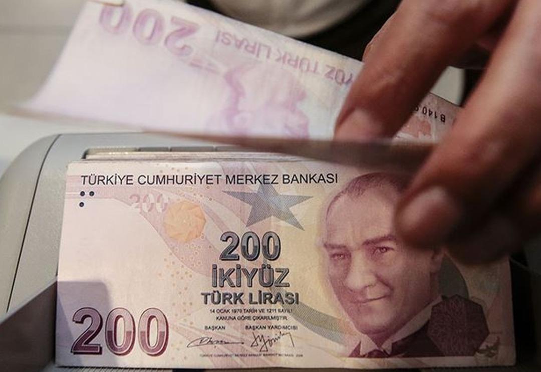 Memurların g&ouml;z&uuml; kulağı bu haberde! Kulisler hareketlendi, &ccedil;alışmalar başladı: Memura b&uuml;y&uuml;kşehir tazminatı geliyor, maaş farkı...