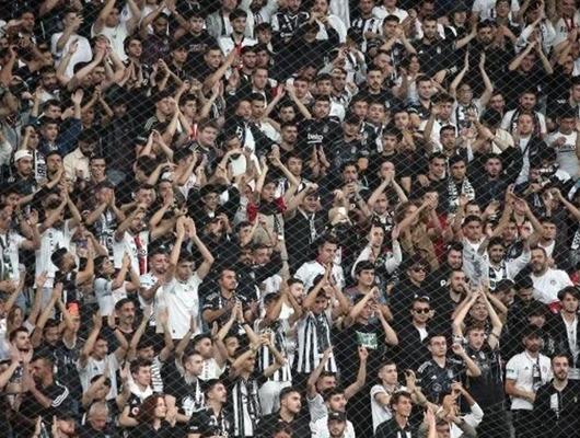 Herkes sustu, stat o tepkiyle inledi! Beşiktaş taraftarı başkana seslendi