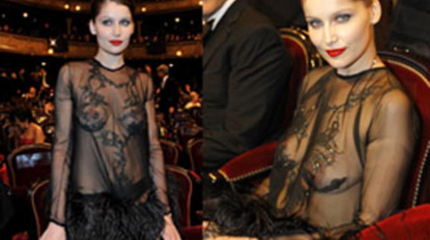 T&ouml;rene transparan damgası